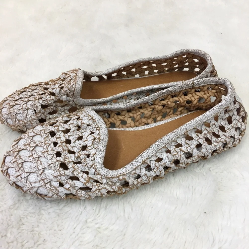 Australia Luxe Collection Flats Size 7